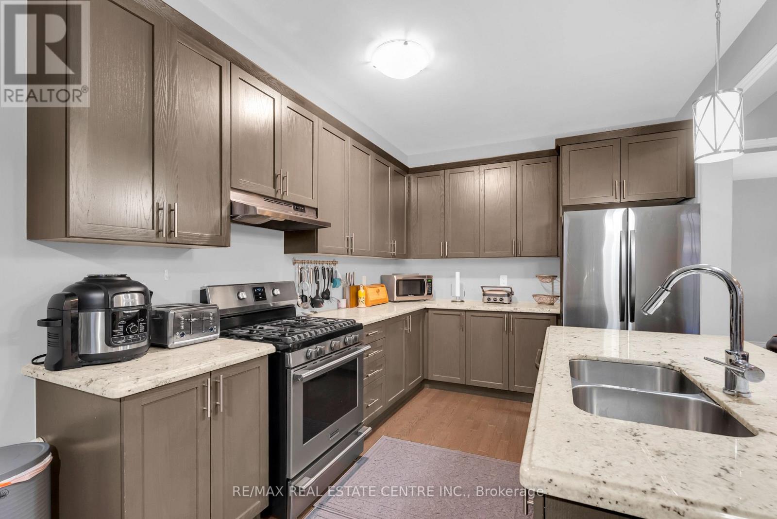 1 Perdita Road, Brampton (Bram West), Ontario  L6Y 6B1 - Photo 23 - W12473862