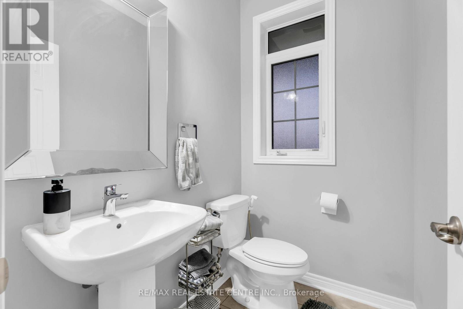 1 Perdita Road, Brampton (Bram West), Ontario  L6Y 6B1 - Photo 28 - W12473862