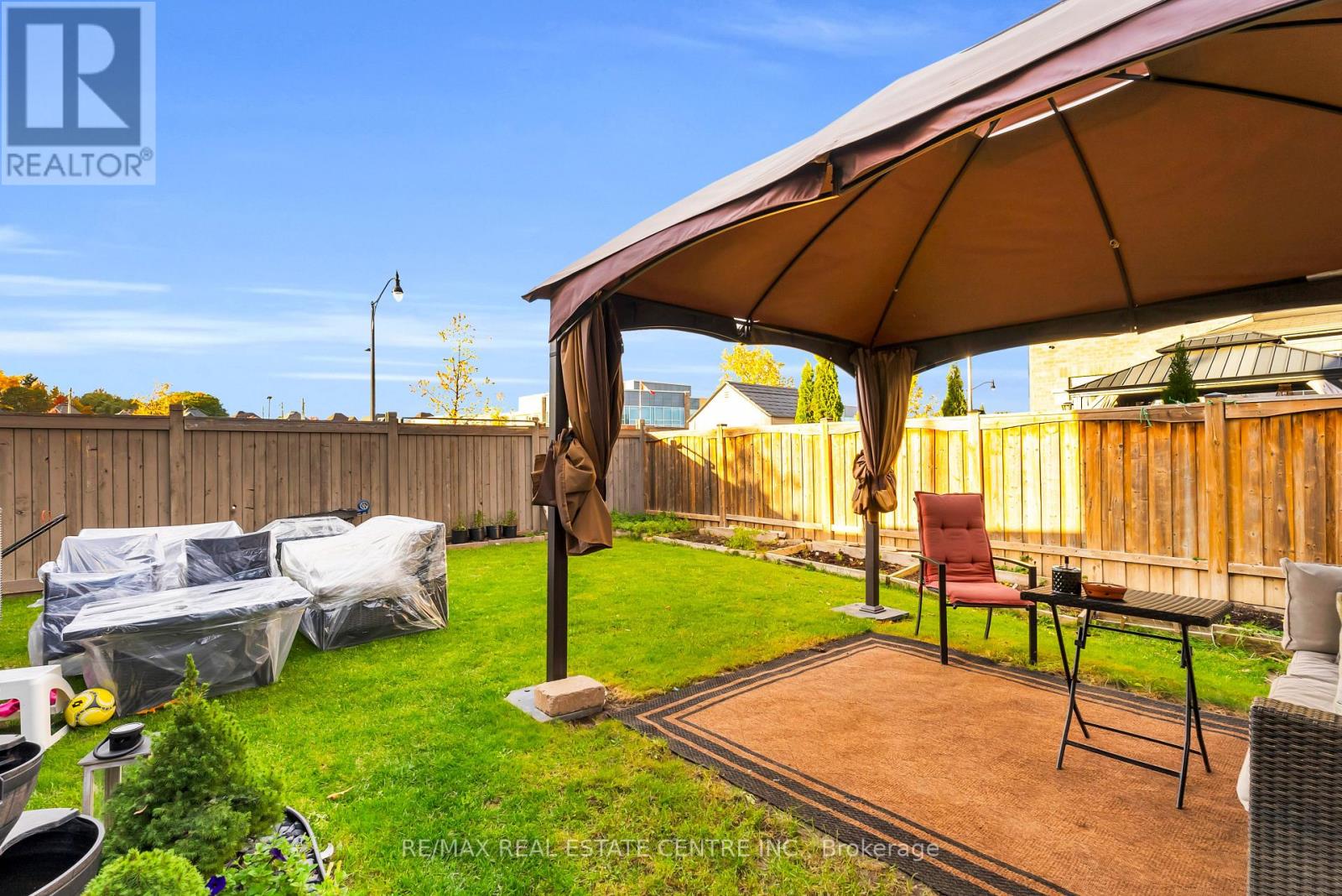 1 Perdita Road, Brampton (Bram West), Ontario  L6Y 6B1 - Photo 46 - W12473862