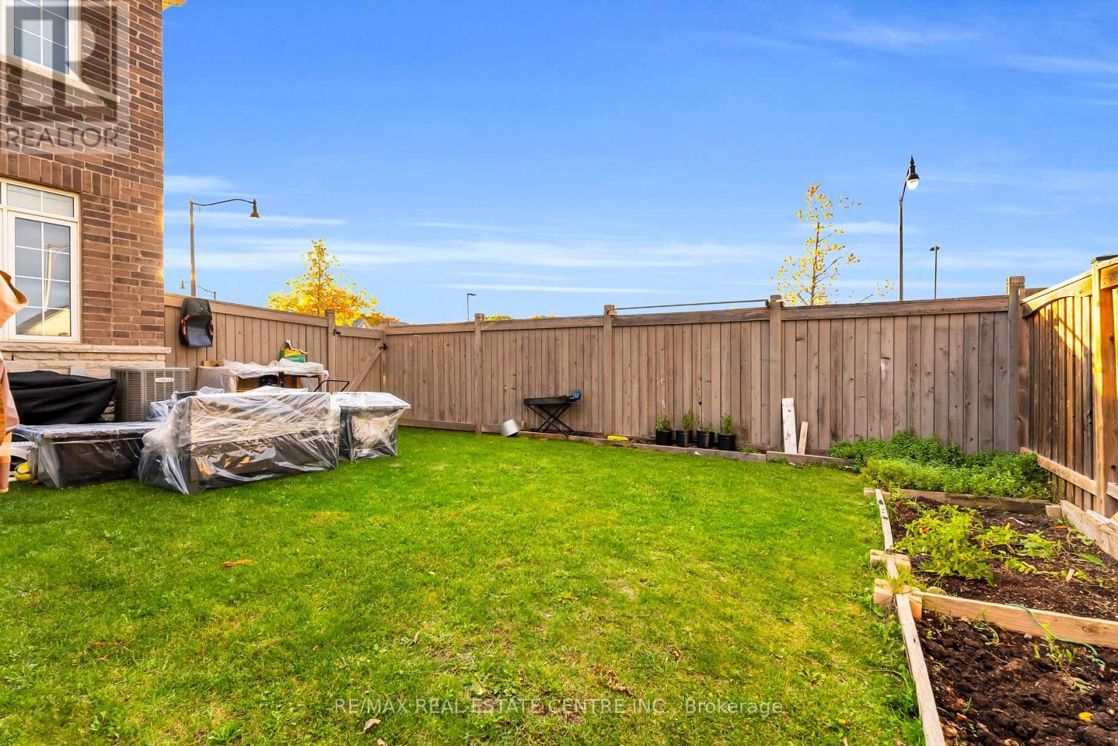 1 Perdita Road, Brampton (Bram West), Ontario  L6Y 6B1 - Photo 48 - W12473862