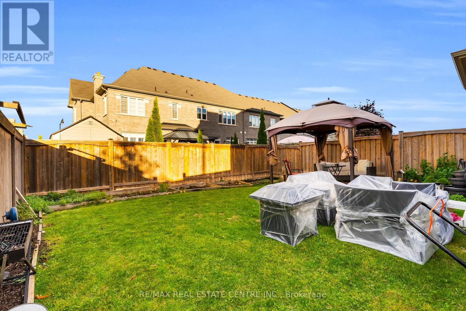 1 Perdita Road, Brampton (Bram West), Ontario  L6Y 6B1 - Photo 49 - W12473862