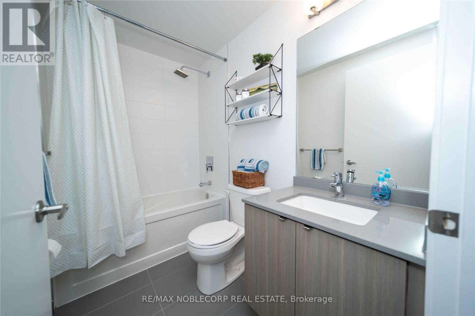 C321 - 5260 Dundas Street, Burlington, Ontario  L7L 0J7 - Photo 16 - W12473869