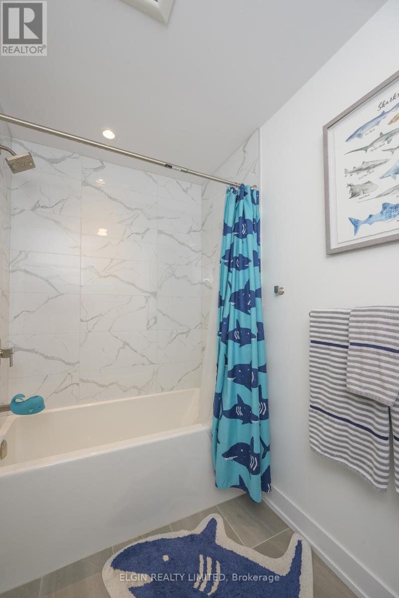 107 Optimist Drive, Southwold, Ontario  N5P 0G2 - Photo 39 - X12473916