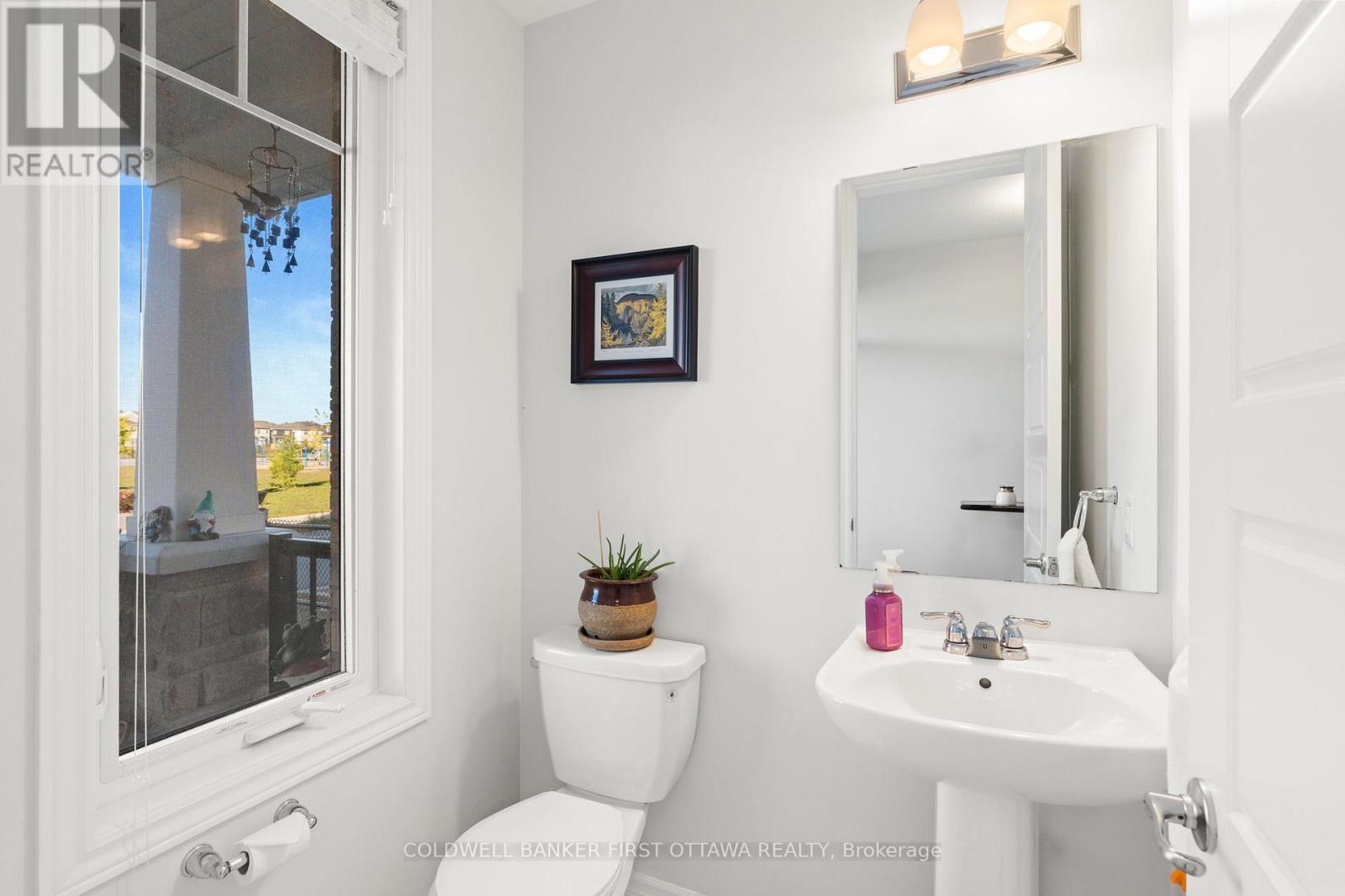 149 Celestial Grove, Ottawa, Ontario  K2J 6R6 - Photo 9 - X12473912