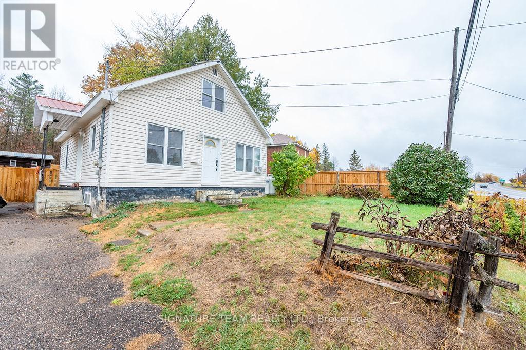 8613 60 Highway, North Algona Wilberforce, Ontario  K0J 1T0 - Photo 1 - X12473881