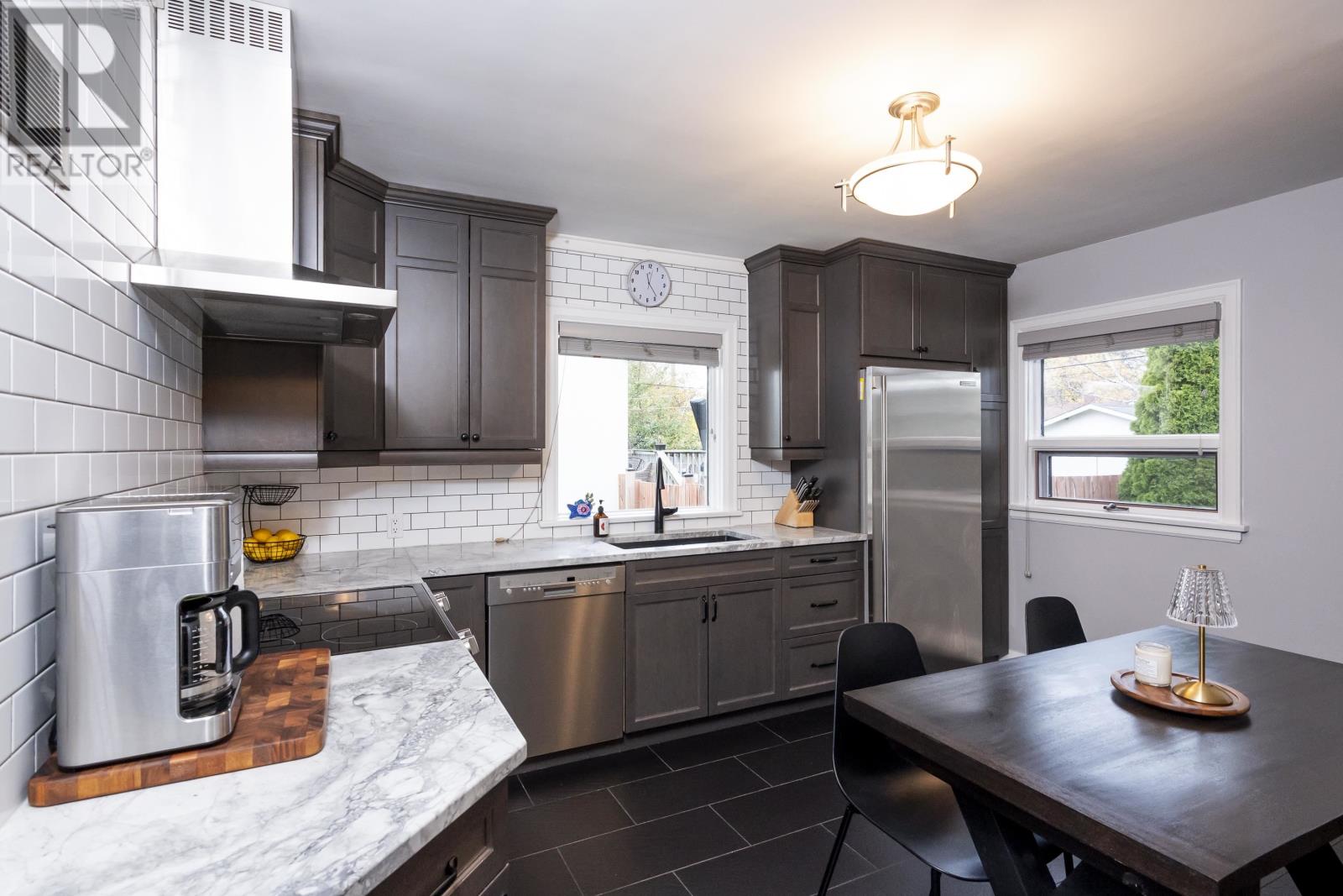 56 Rupert St, Thunder Bay, Ontario  P7B 3W7 - Photo 7 - TB253255