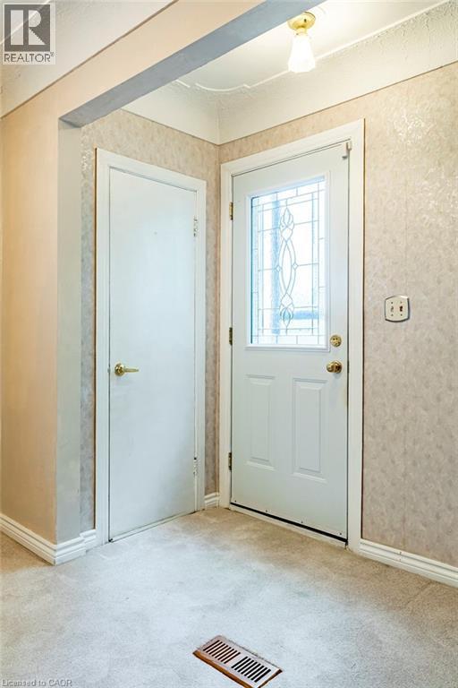8 Sylvia Crescent, Hamilton, Ontario  L8K 2A9 - Photo 4 - 40780391