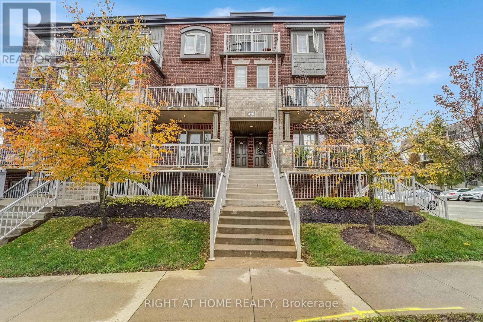 D - 20 SIENNA STREET, Kitchener, Ontario