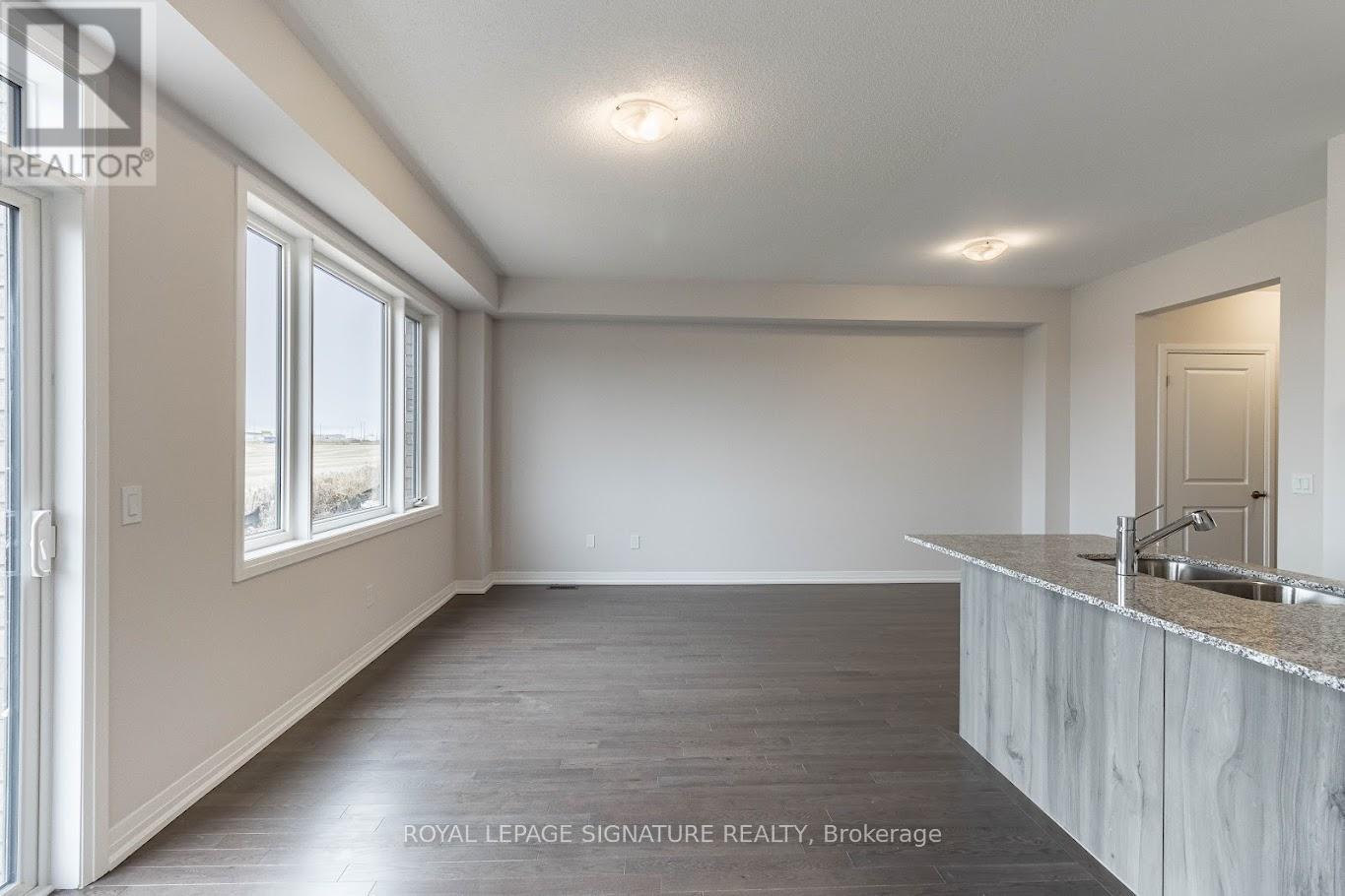 56 Freedom Crescent, Hamilton, Ontario  L0R 1W0 - Photo 17 - X12473741