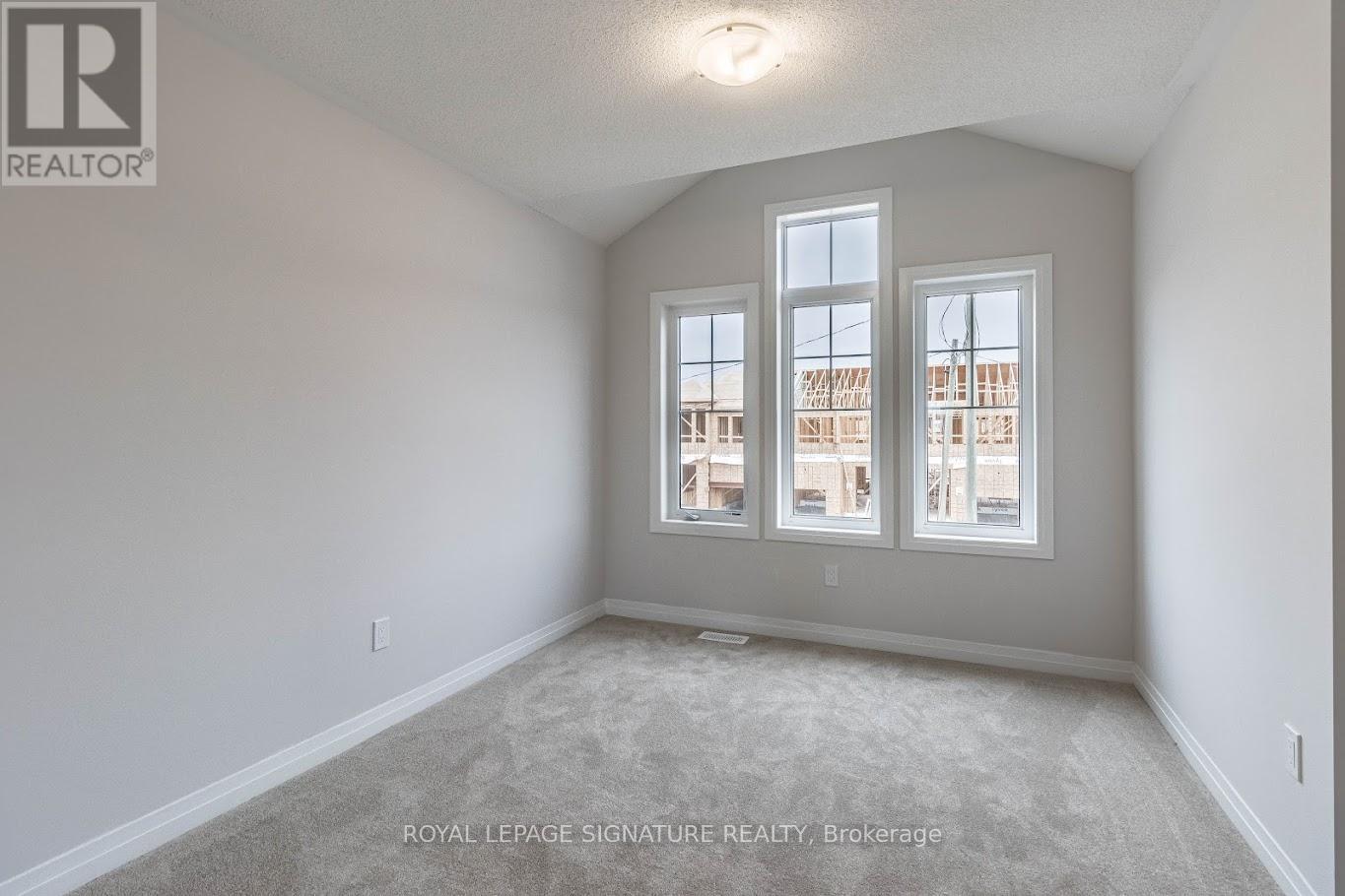 56 Freedom Crescent, Hamilton, Ontario  L0R 1W0 - Photo 31 - X12473741