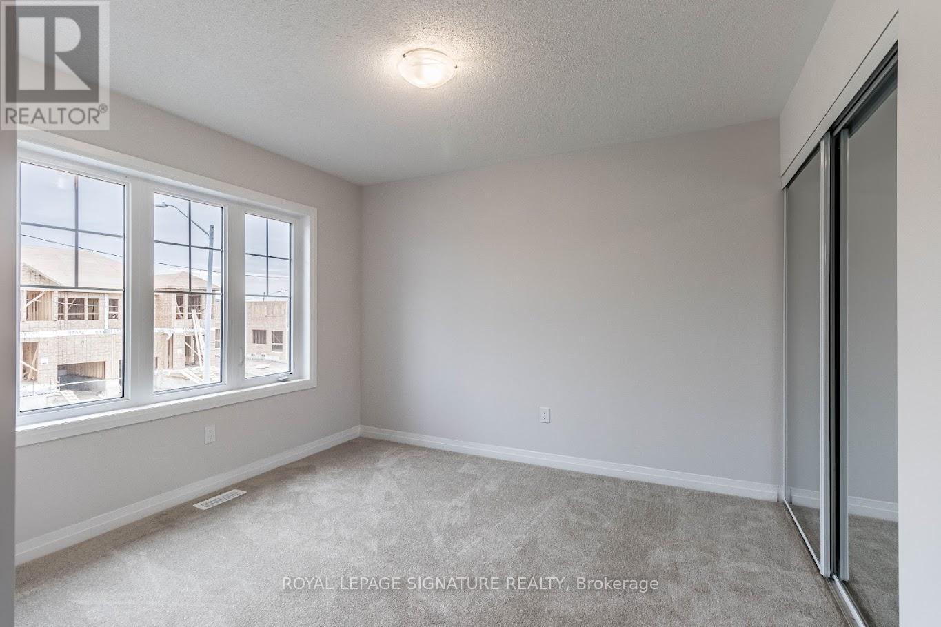 56 Freedom Crescent, Hamilton, Ontario  L0R 1W0 - Photo 33 - X12473741