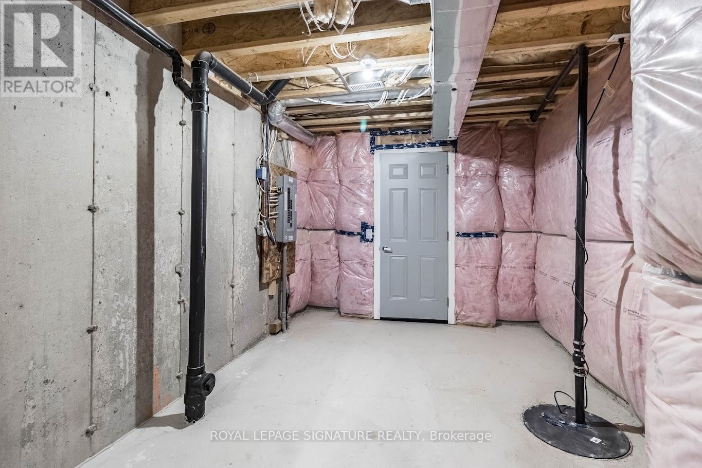 56 Freedom Crescent, Hamilton, Ontario  L0R 1W0 - Photo 44 - X12473741