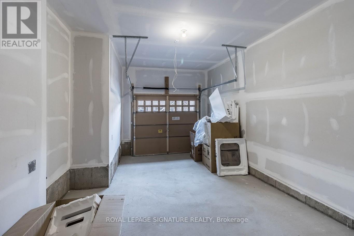 56 Freedom Crescent, Hamilton, Ontario  L0R 1W0 - Photo 47 - X12473741