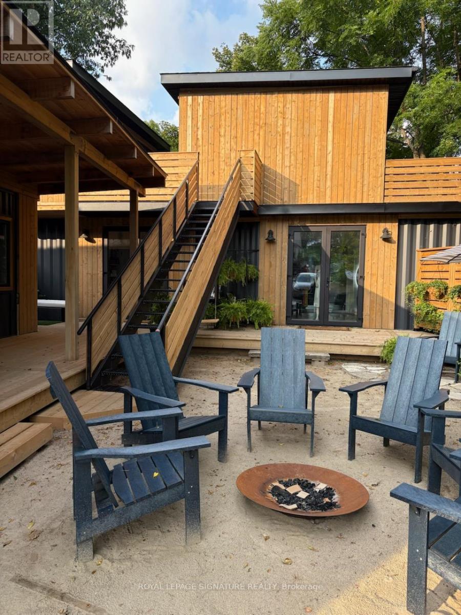 75 JOSEPH STREET, Muskoka Lakes, Ontario