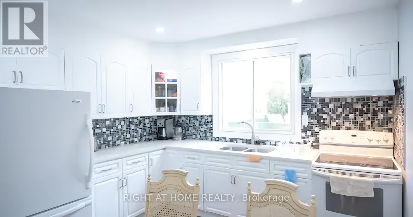 6241 Montrose Road N, Niagara Falls, Ontario  L2H 1L5 - Photo 4 - X12473839