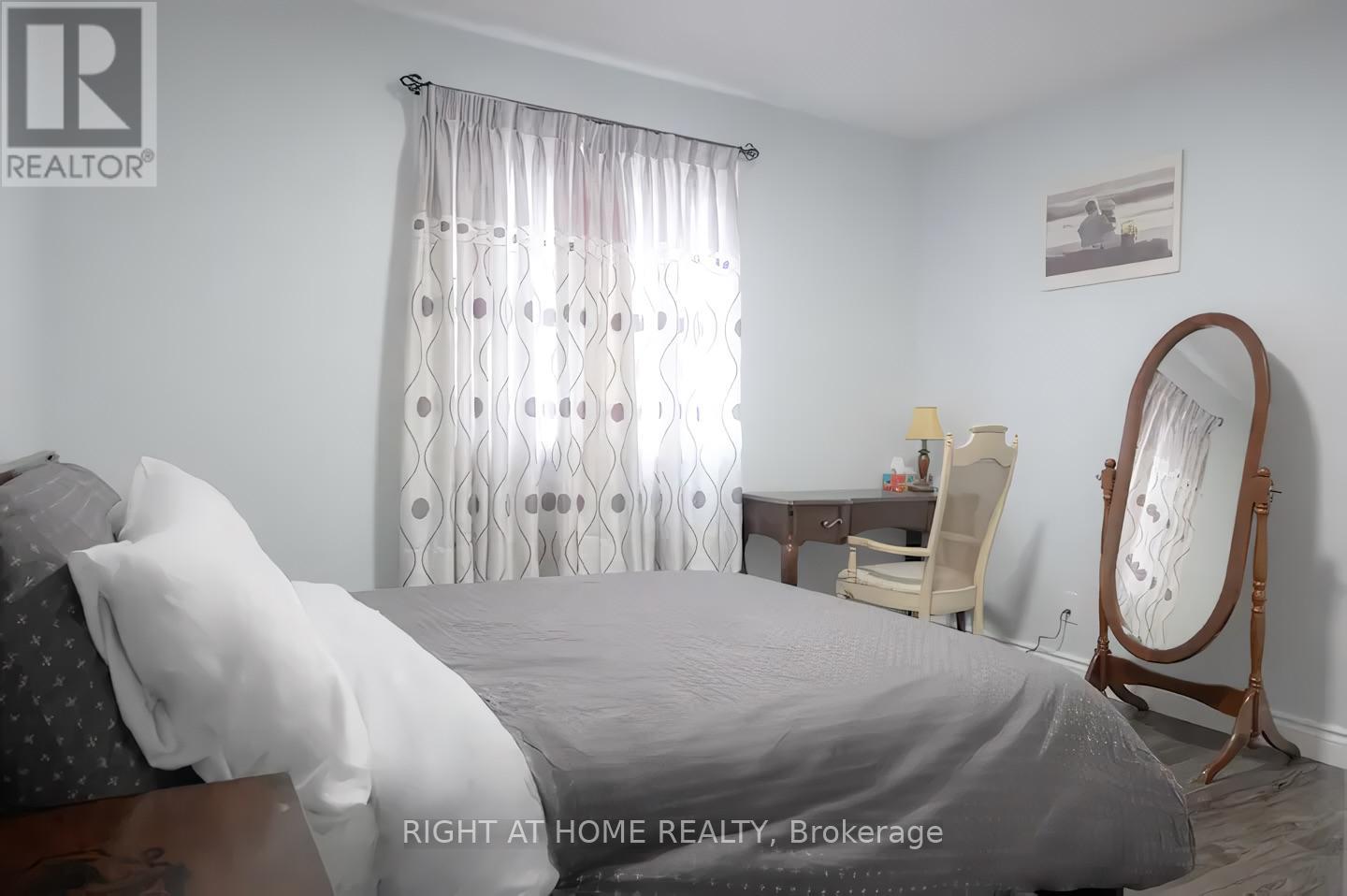 6241 Montrose Road N, Niagara Falls, Ontario  L2H 1L5 - Photo 6 - X12473839