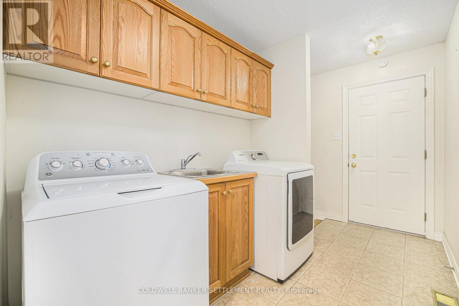 4 Treelawn Boulevard, Perth, Ontario  K7H 3L9 - Photo 14 - X12473918