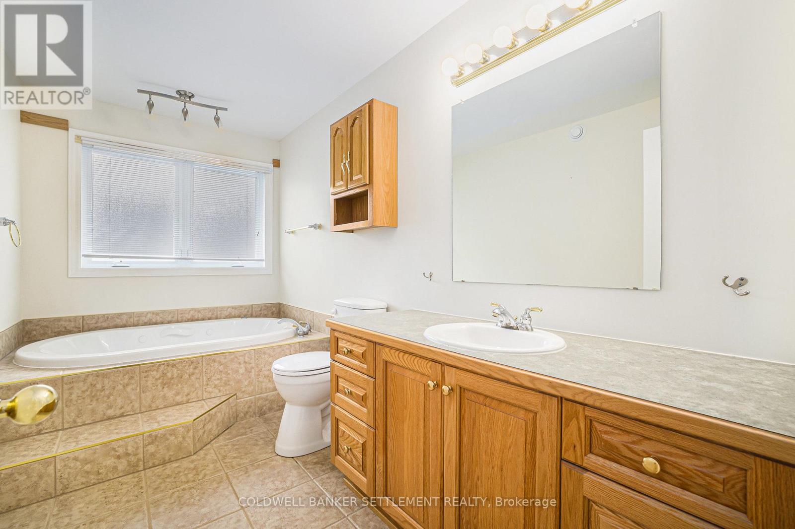 4 Treelawn Boulevard, Perth, Ontario  K7H 3L9 - Photo 17 - X12473918