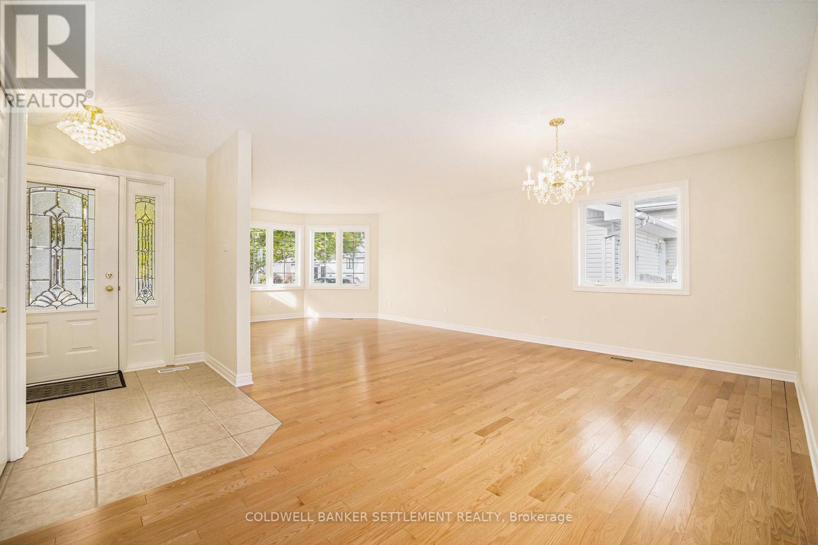 4 Treelawn Boulevard, Perth, Ontario  K7H 3L9 - Photo 5 - X12473918