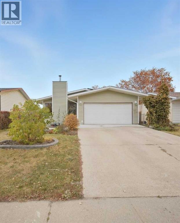 55 Nyman Crescent, Red Deer, Alberta  T4P 1Z5 - Photo 3 - A2262976