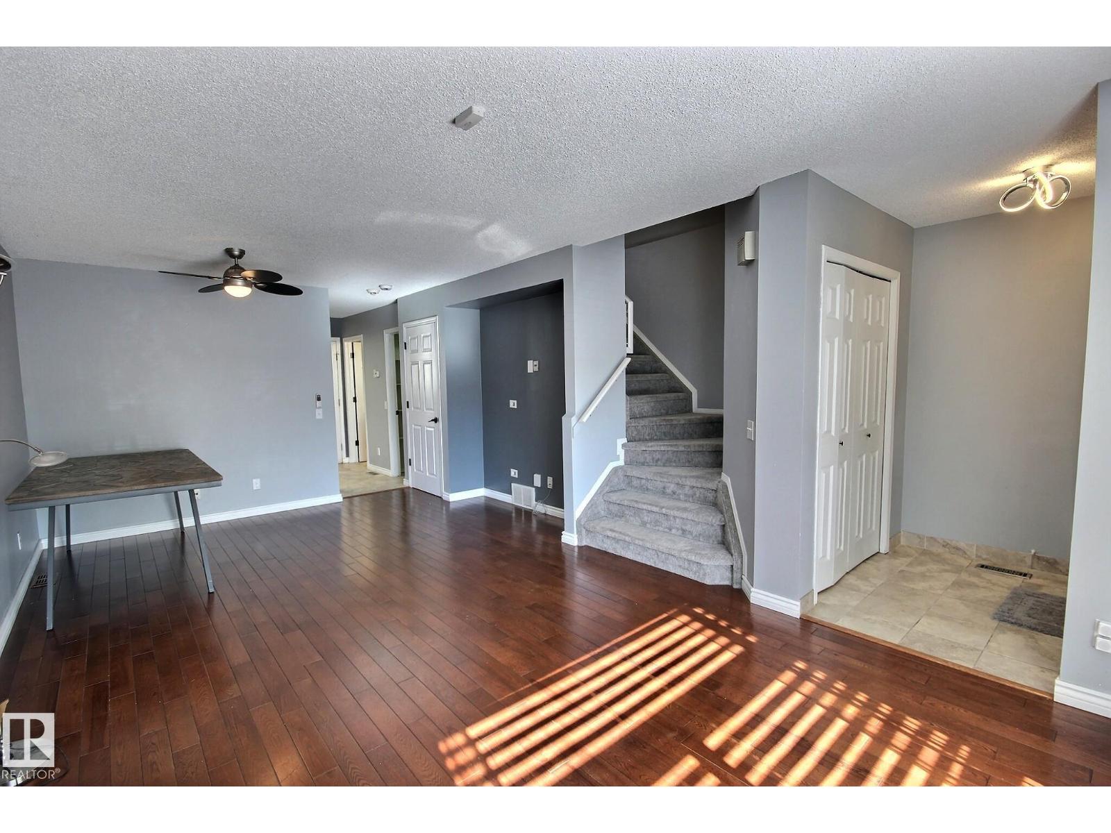 10520 108 Av Nw, Edmonton, Alberta  T5H 4H8 - Photo 2 - E4462931