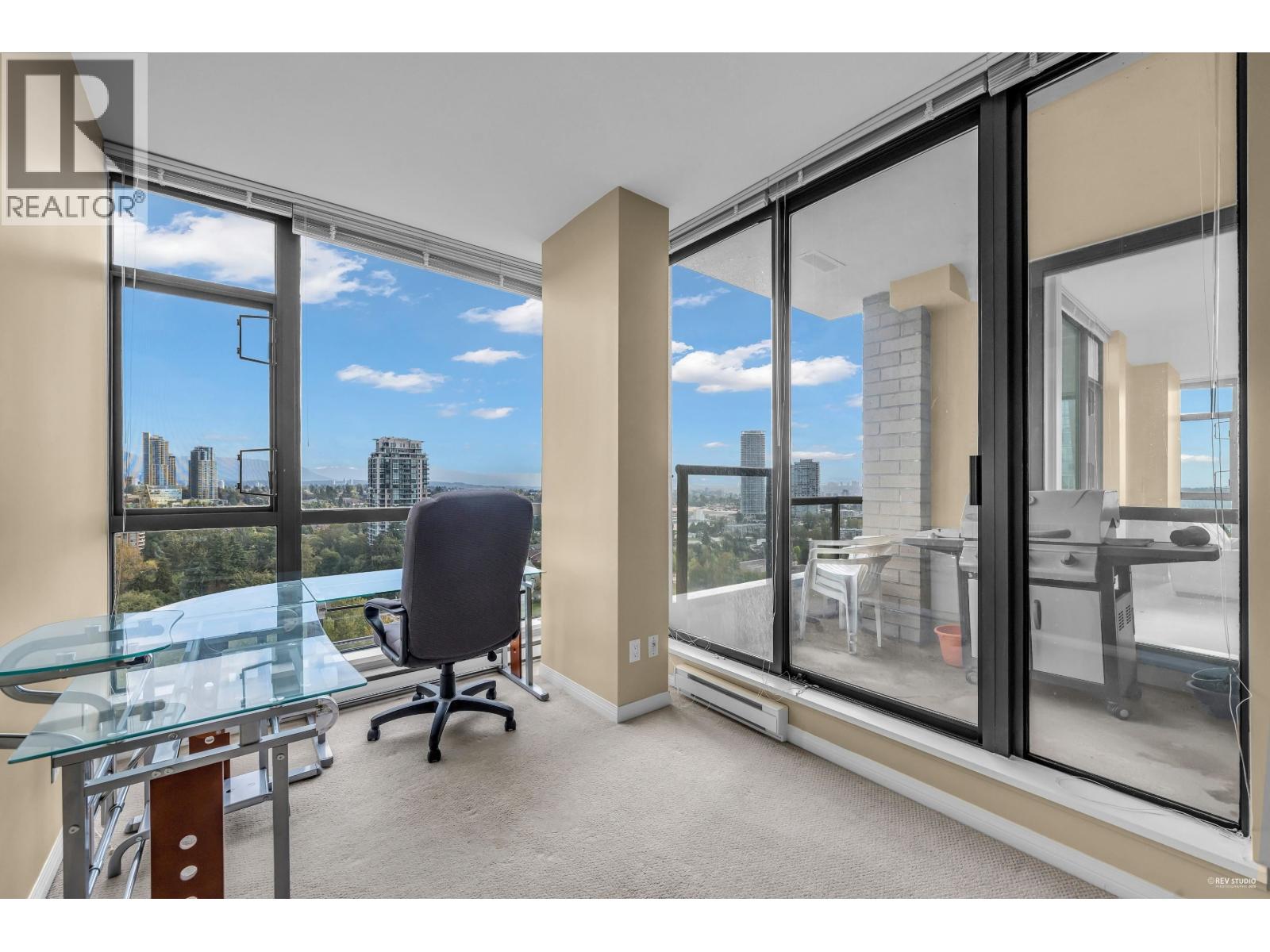 2302 6837 Station Hill Drive, Burnaby, British Columbia  V3N 5B7 - Photo 13 - R3060417