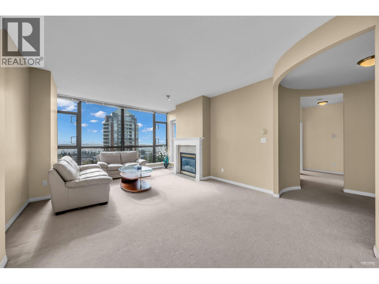 2302 6837 Station Hill Drive, Burnaby, British Columbia  V3N 5B7 - Photo 4 - R3060417