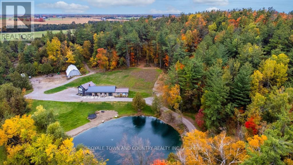 829 Peace Road, Kawartha Lakes, Ontario  K0L 2W0 - Photo 3 - X12453519