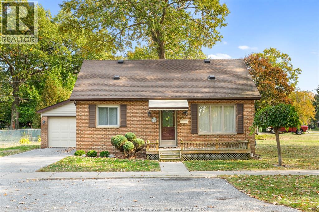 MLS# 25026722: 1255 Mayfair AVENUE, LaSalle, Canada
