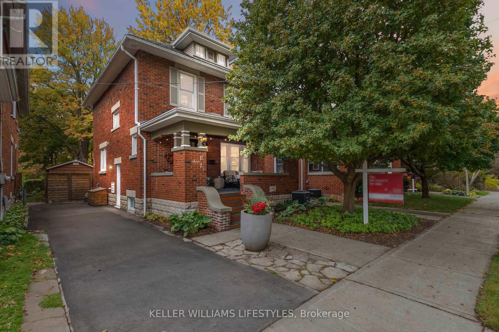 17 ERIE AVENUE, London South, Ontario