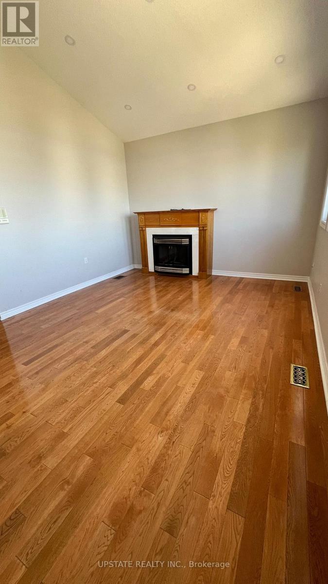 18 Highwood Road, Brampton, Ontario  L6Z 4T7 - Photo 11 - W12425881