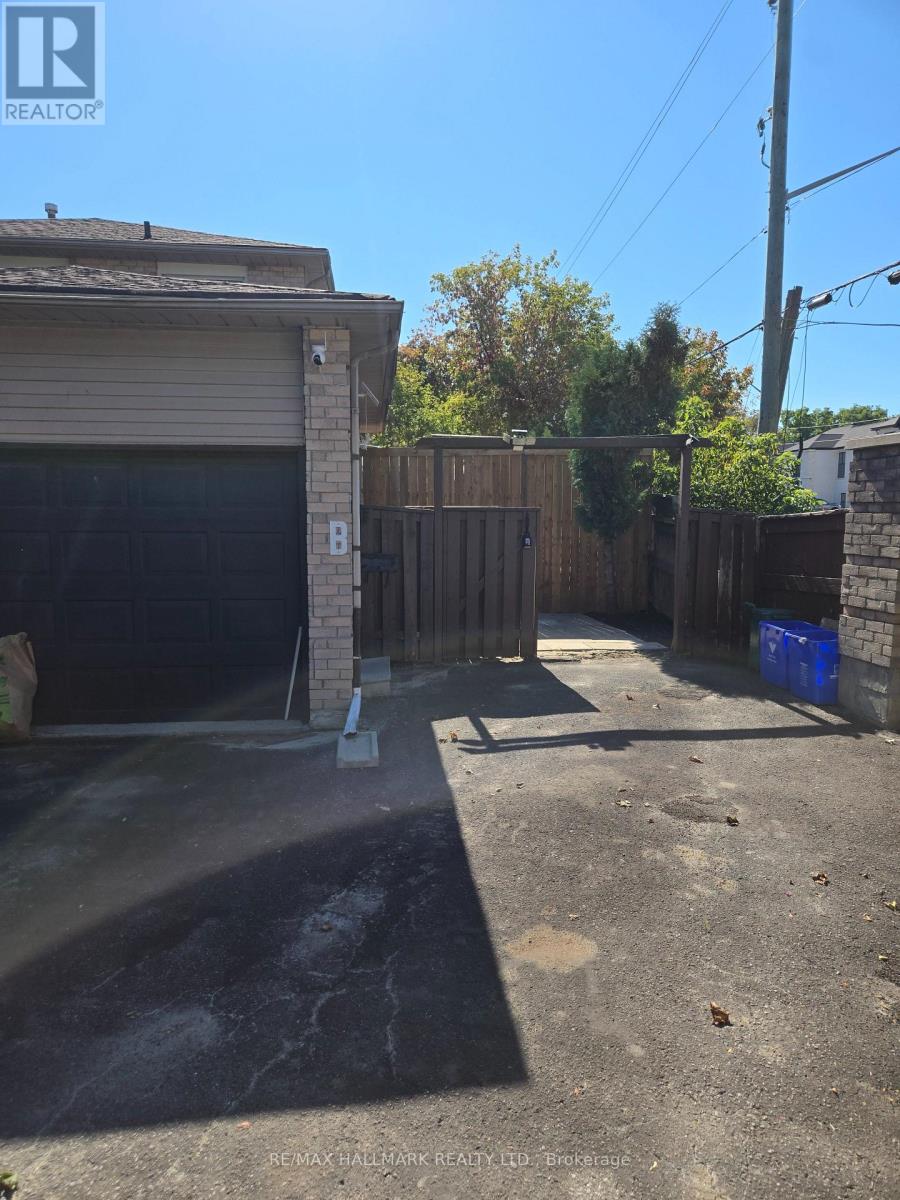 1301 ANTON SQUARE, Pickering, Ontario