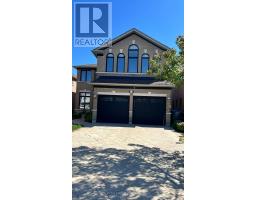 18 HIGHWOOD ROAD, Brampton, Ontario