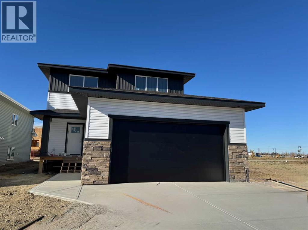38 Tagish Avenue, Red Deer, Alberta  T4P 0Y7 - Photo 1 - A2265440