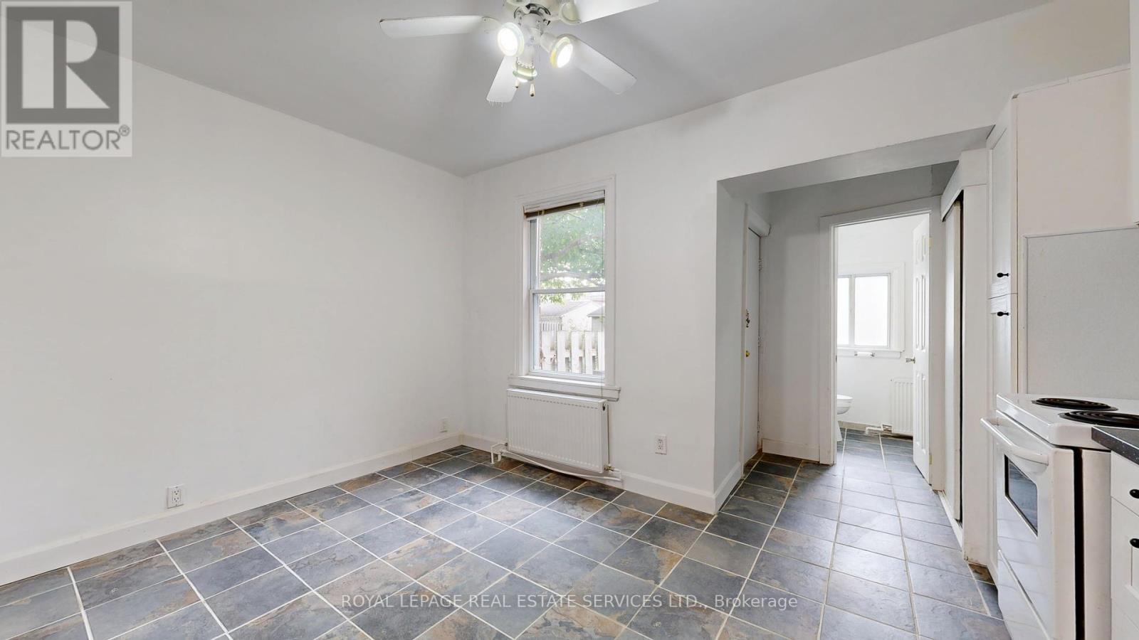 196 Markham Street, Toronto, Ontario  M6J 2G6 - Photo 12 - C12461170