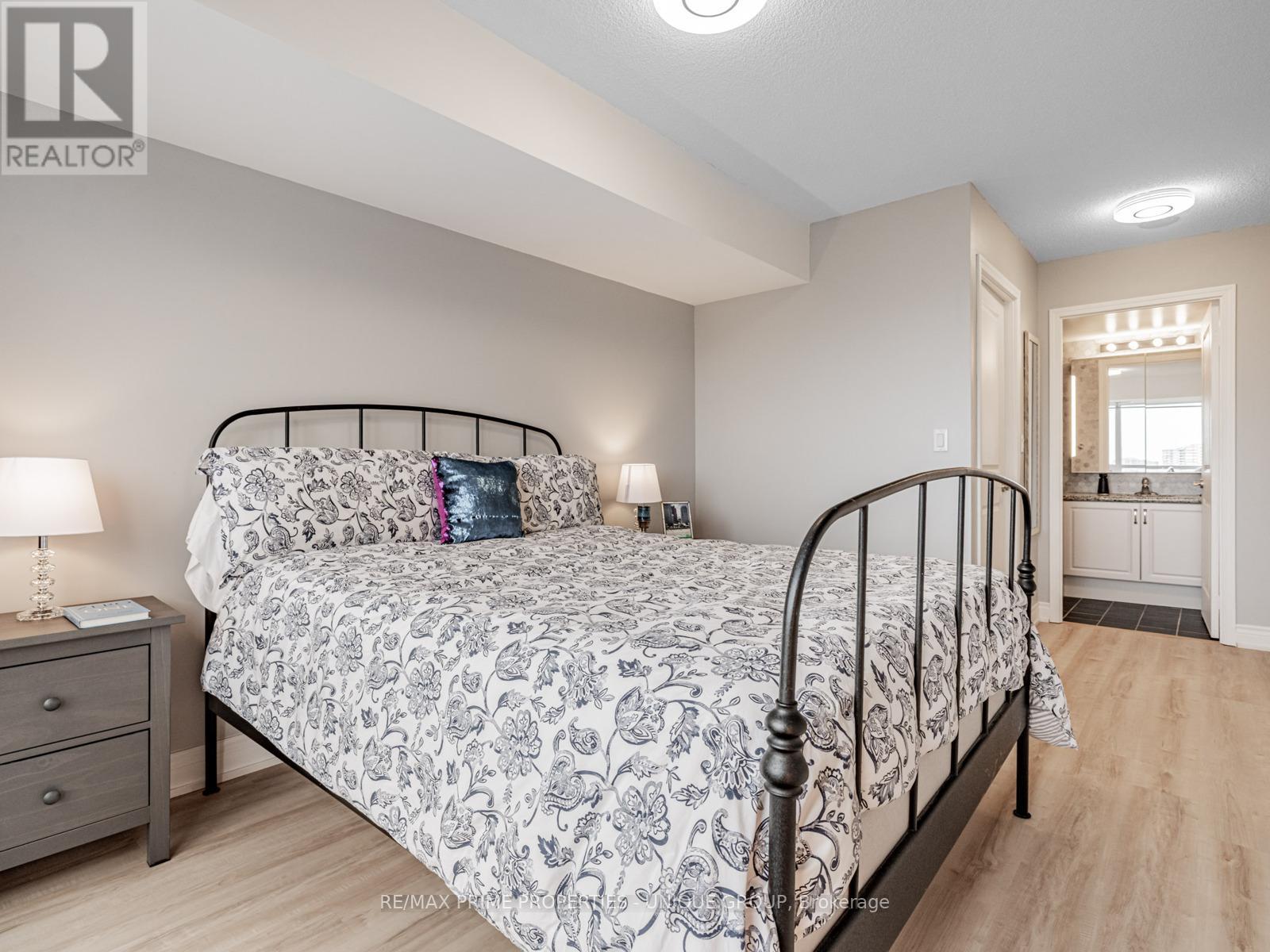709 - 18 Harding Boulevard, Richmond Hill, Ontario  L4C 0T3 - Photo 22 - N12452569