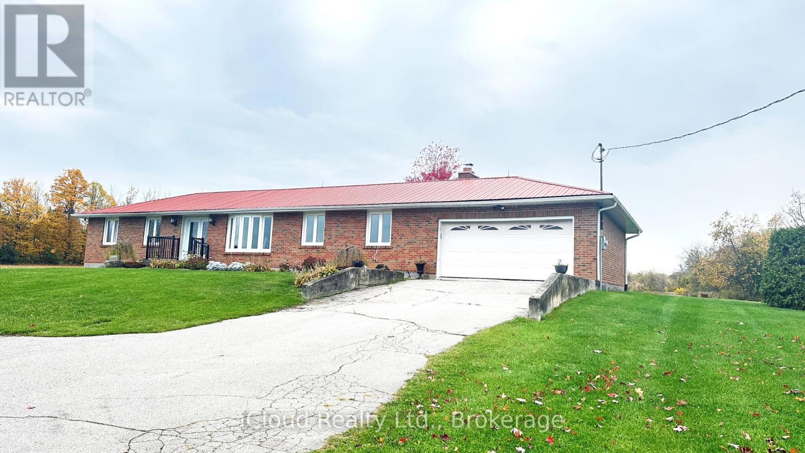 22186 Kennedy Road, East Gwillimbury, Ontario  L0G 1V0 - Photo 1 - N12472330