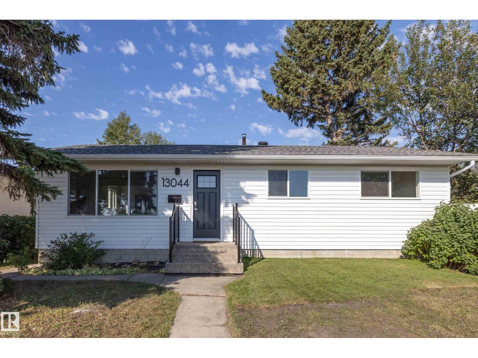 13044 78 St Nw, Edmonton, Alberta  T5C 2A1 - Photo 1 - E4461494