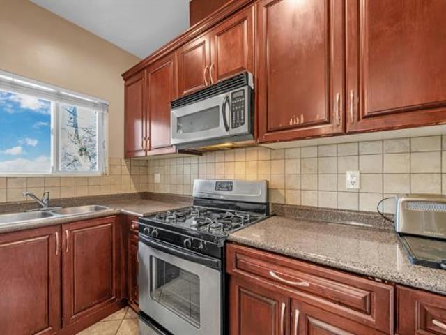 12699 99 Avenue, Surrey, British Columbia  V3V 2P6 - Photo 8 - R3060246