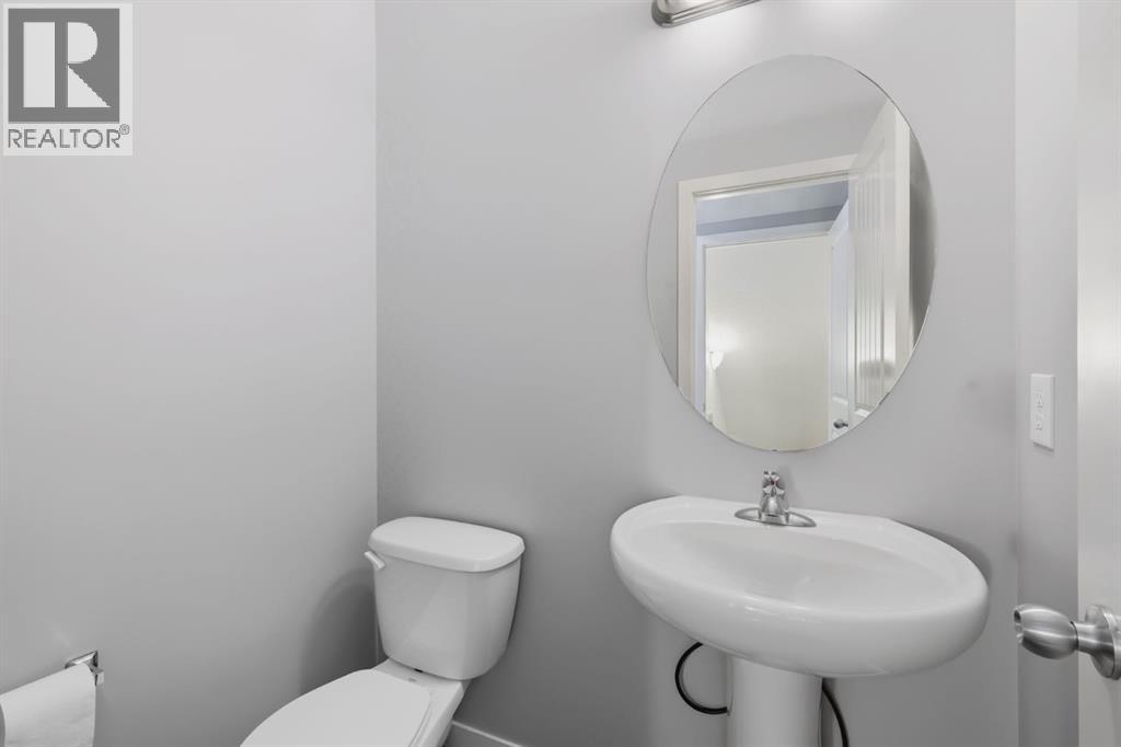 7 Copperpond Landing Se, Calgary, Alberta  T2Z 1G6 - Photo 18 - A2259666