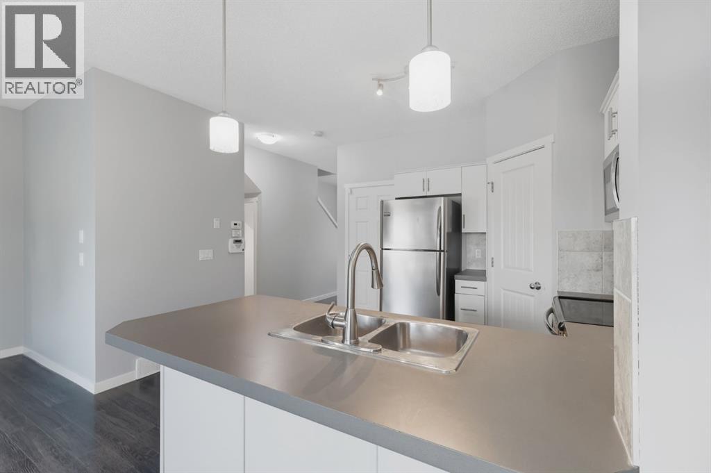 7 Copperpond Landing Se, Calgary, Alberta  T2Z 1G6 - Photo 10 - A2259666