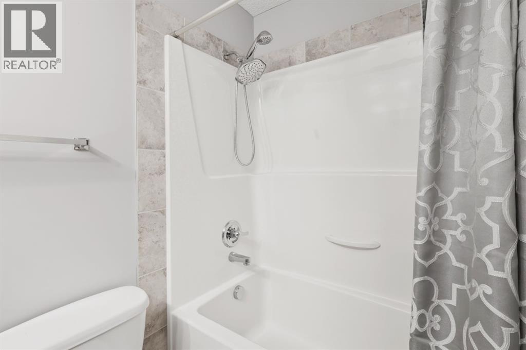 7 Copperpond Landing Se, Calgary, Alberta  T2Z 1G6 - Photo 29 - A2259666