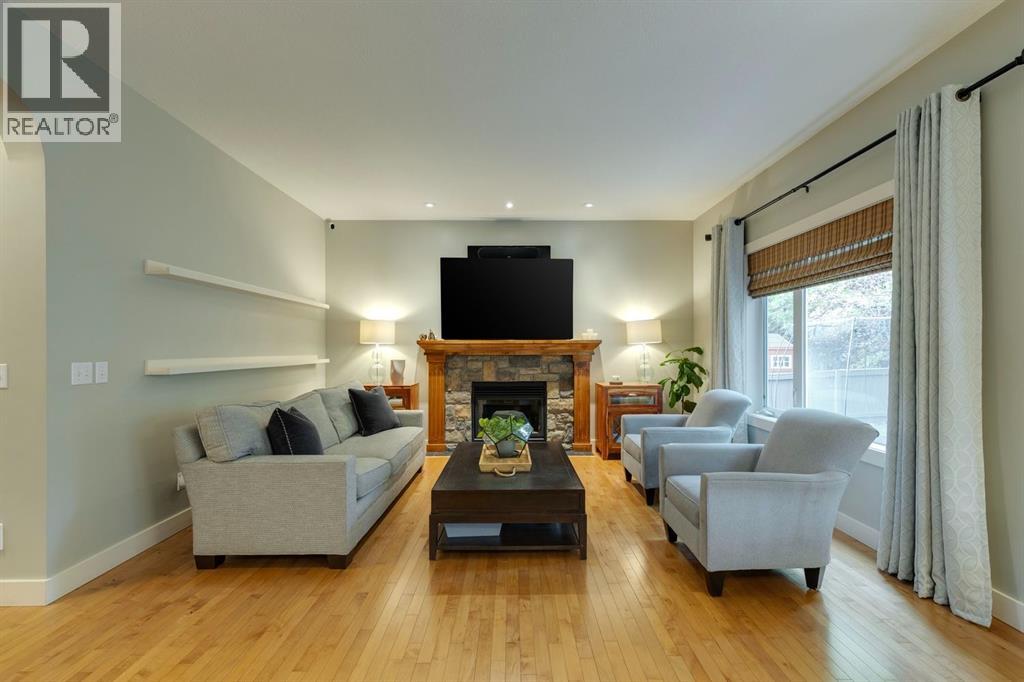 60 Elmont Court Sw, Calgary, Alberta  T3H 5Z8 - Photo 17 - A2261372