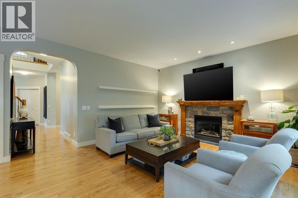 60 Elmont Court Sw, Calgary, Alberta  T3H 5Z8 - Photo 18 - A2261372