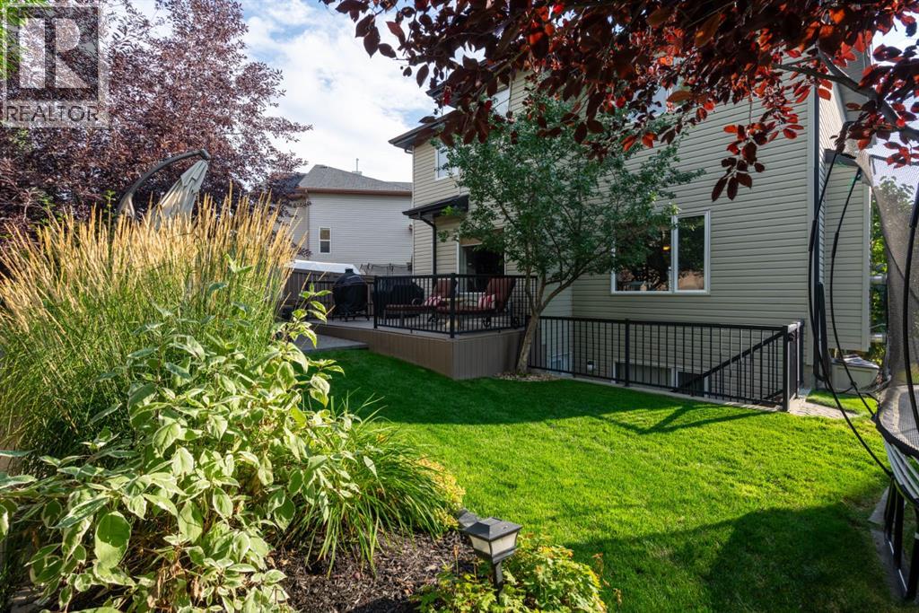 60 Elmont Court Sw, Calgary, Alberta  T3H 5Z8 - Photo 44 - A2261372