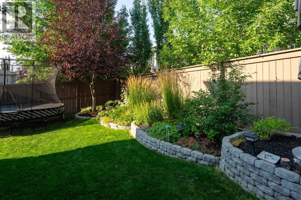 60 Elmont Court Sw, Calgary, Alberta  T3H 5Z8 - Photo 48 - A2261372