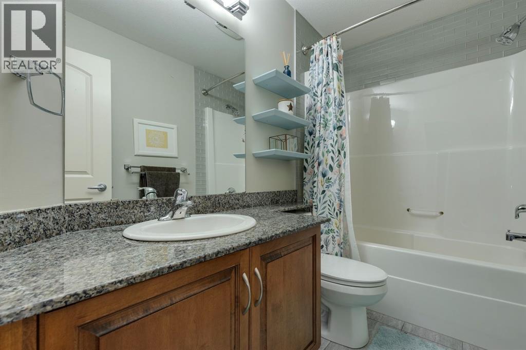 60 Elmont Court Sw, Calgary, Alberta  T3H 5Z8 - Photo 31 - A2261372