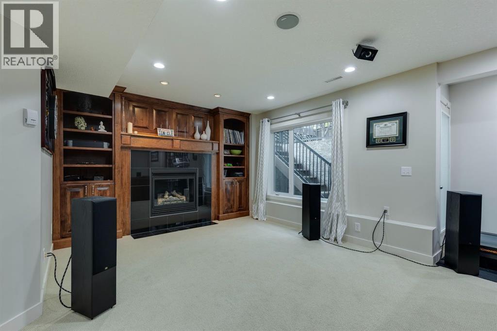 60 Elmont Court Sw, Calgary, Alberta  T3H 5Z8 - Photo 38 - A2261372