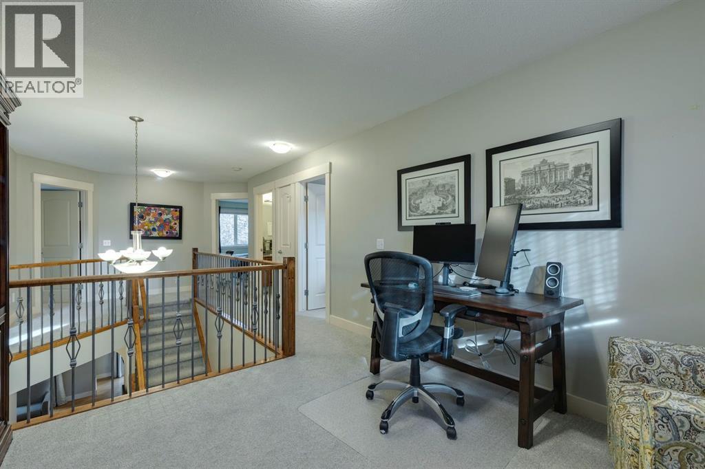 60 Elmont Court Sw, Calgary, Alberta  T3H 5Z8 - Photo 34 - A2261372