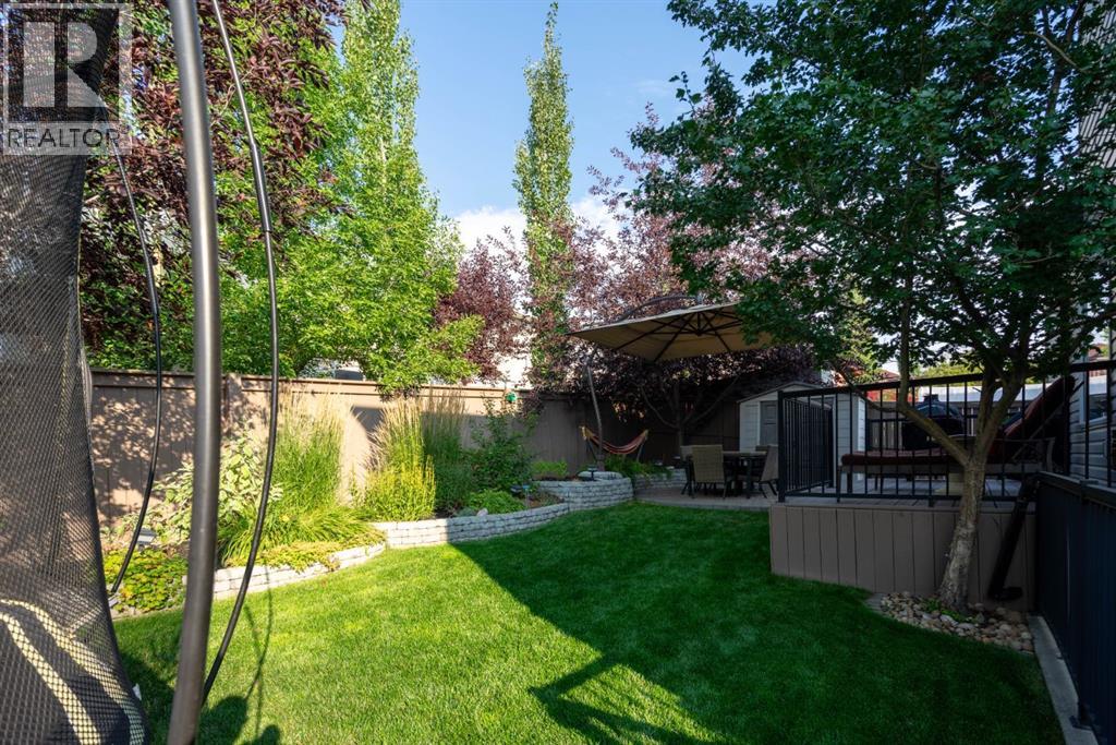 60 Elmont Court Sw, Calgary, Alberta  T3H 5Z8 - Photo 46 - A2261372